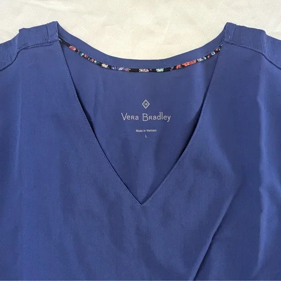 New Vera‎ Bradley Medical Nurse Doctor Uniform Scrub Top V-Neck Dark Blue Large - Picture 3 of 3
